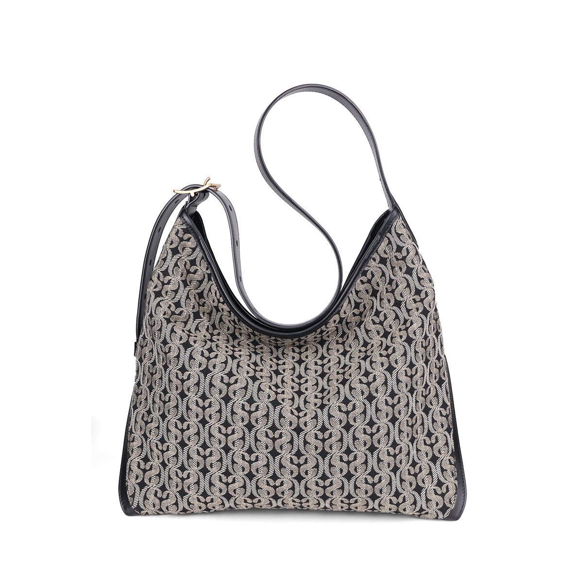 حقيبة SD Monogram Hobo أنيقة وكلاسيكية ومتوفرة للحمل على كتف واحد أو عبر الجسم.
