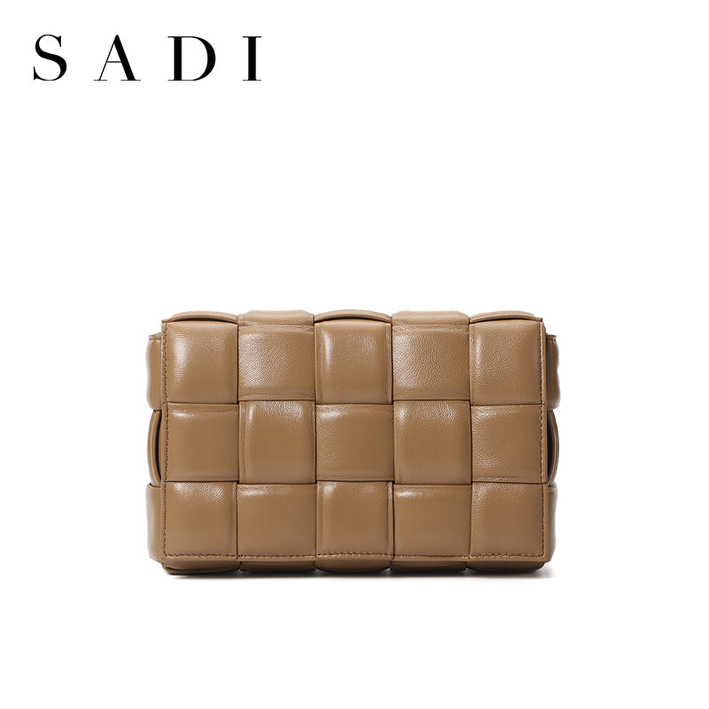 Classic sheepskin woven bag, an all-match and fashionable classic single-shoulder crossbody bag for ladies