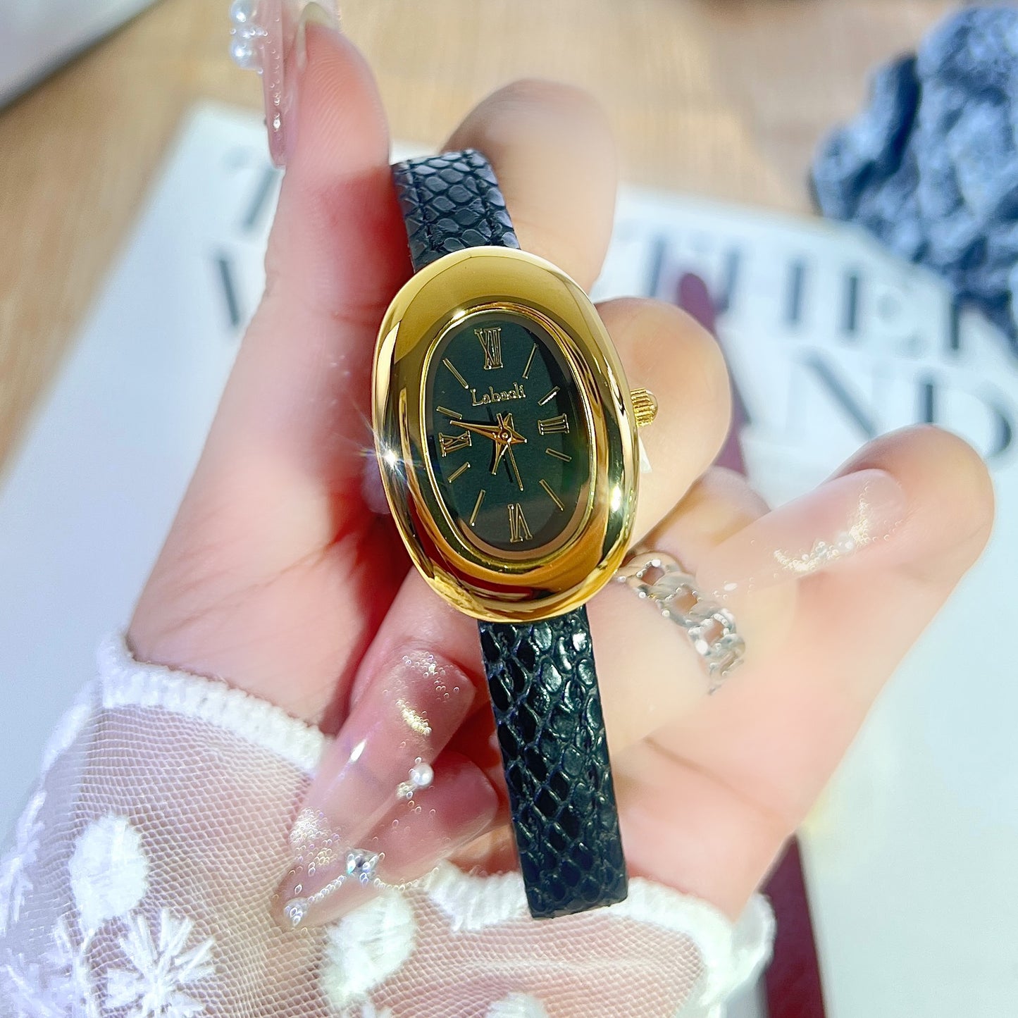 Quartz Wrist Watch LA661