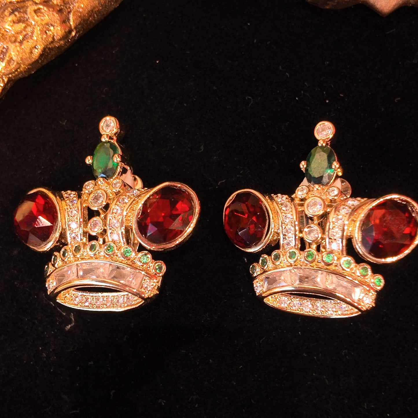 Crown Stud Earrings JA007