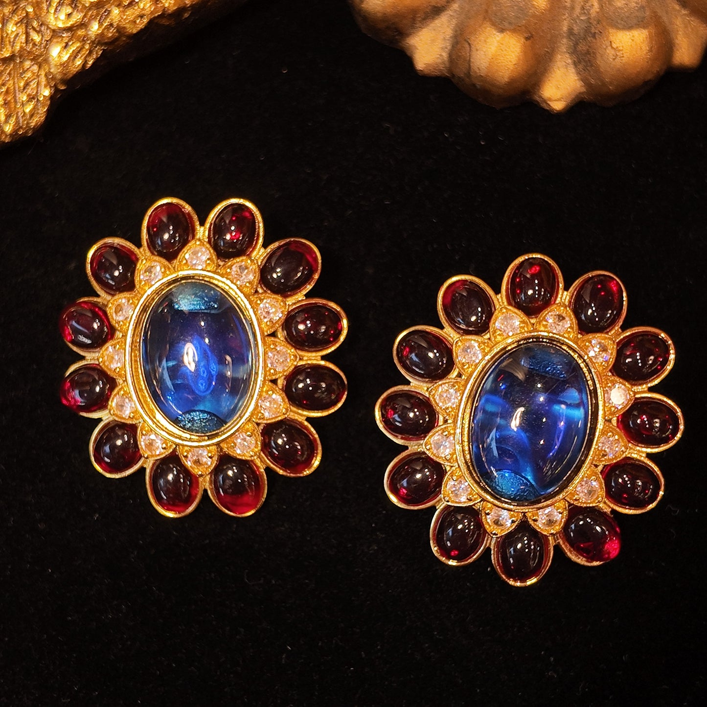 Blue red glass ear clip JA008