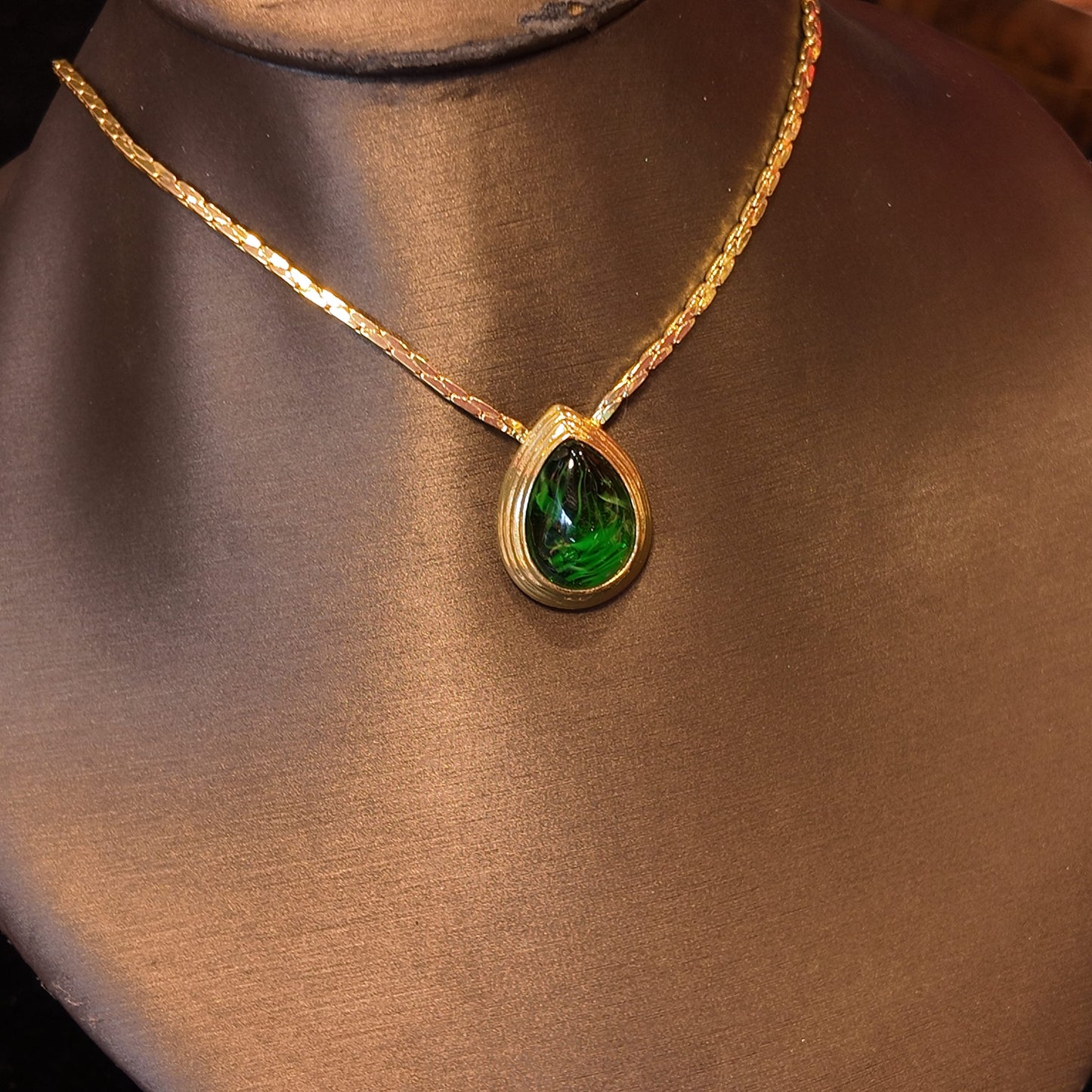 Moire Glaze Green Fine Necklace JA032