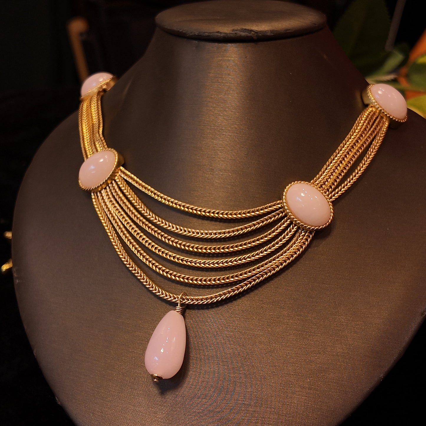 Pink jade necklace JA033