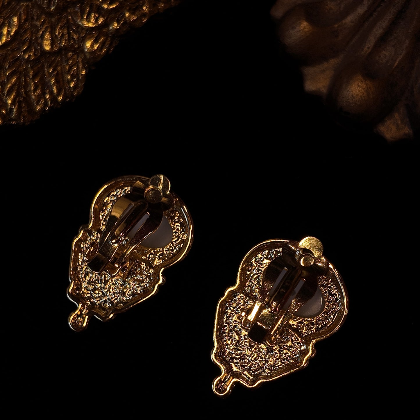 Blue and green pearl ear clip JA036