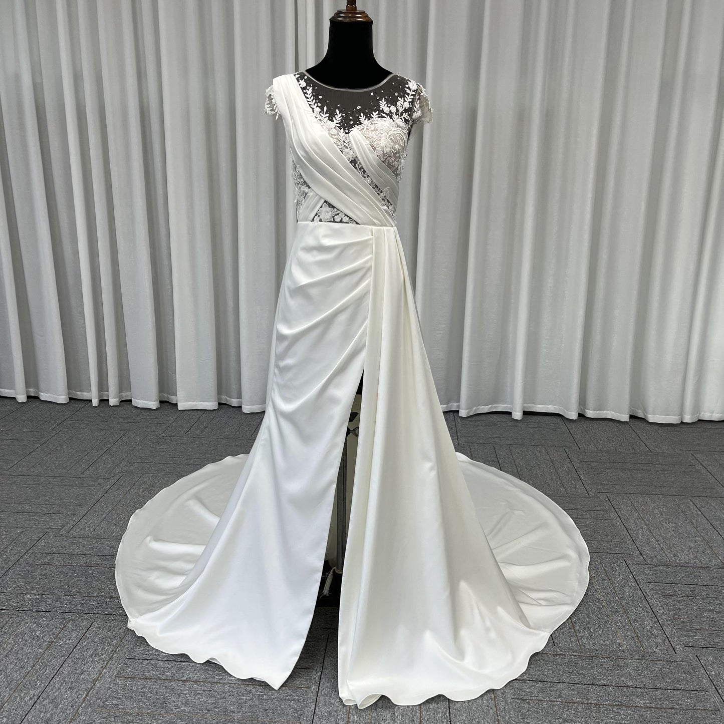 Bespoke Wedding Dress AG570(requires customization)