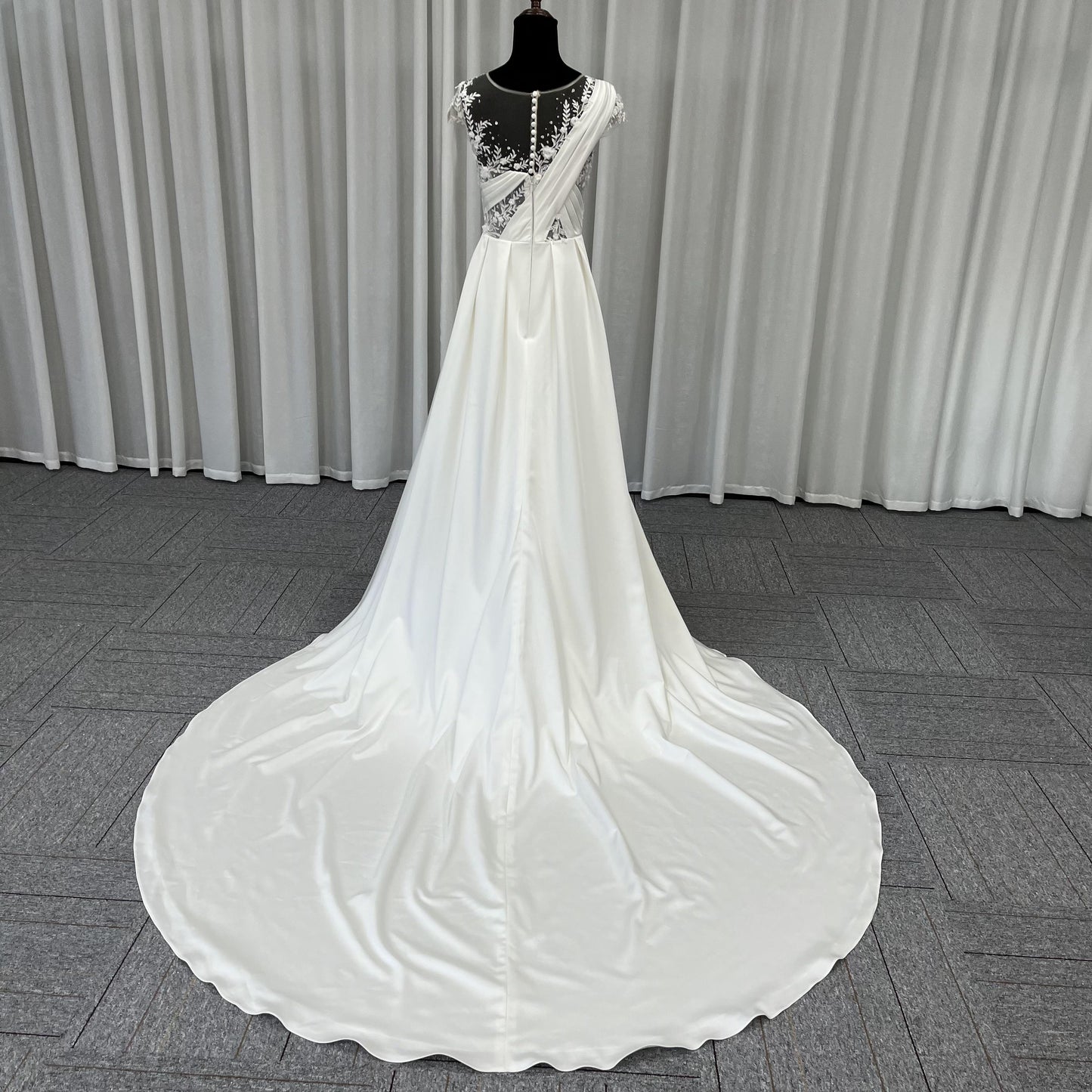 Bespoke Wedding Dress AG570(requires customization)
