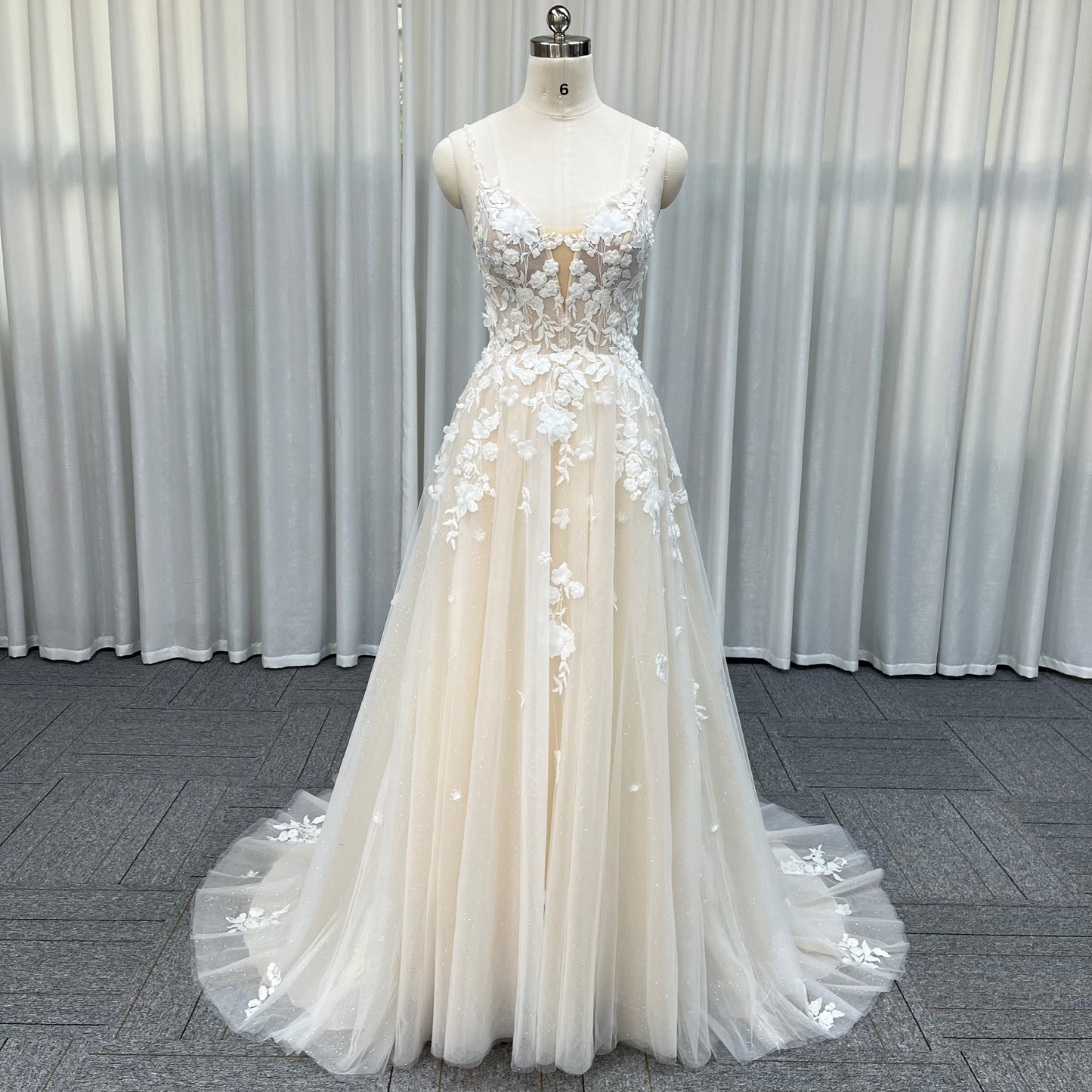 Bespoke Wedding Dress AGW25005(requires customization)