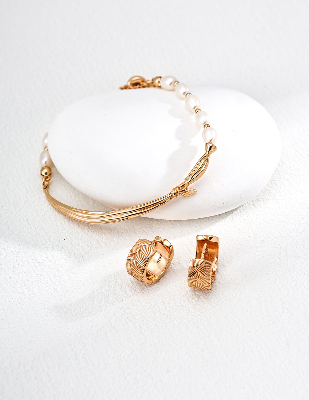 Pearl Bracelet 102525