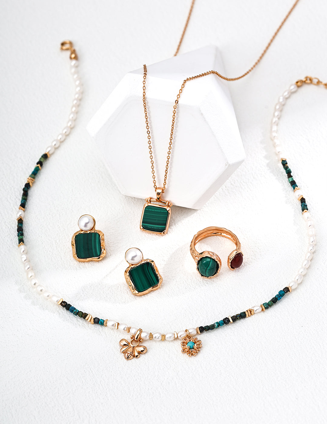 Malachite Pendant Necklace D0646