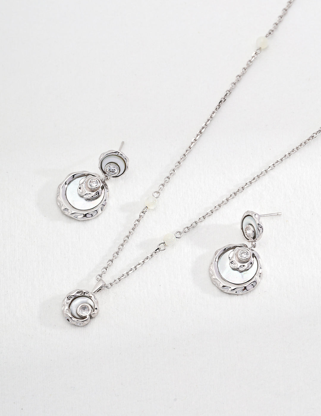 Zircon Necklace D0501