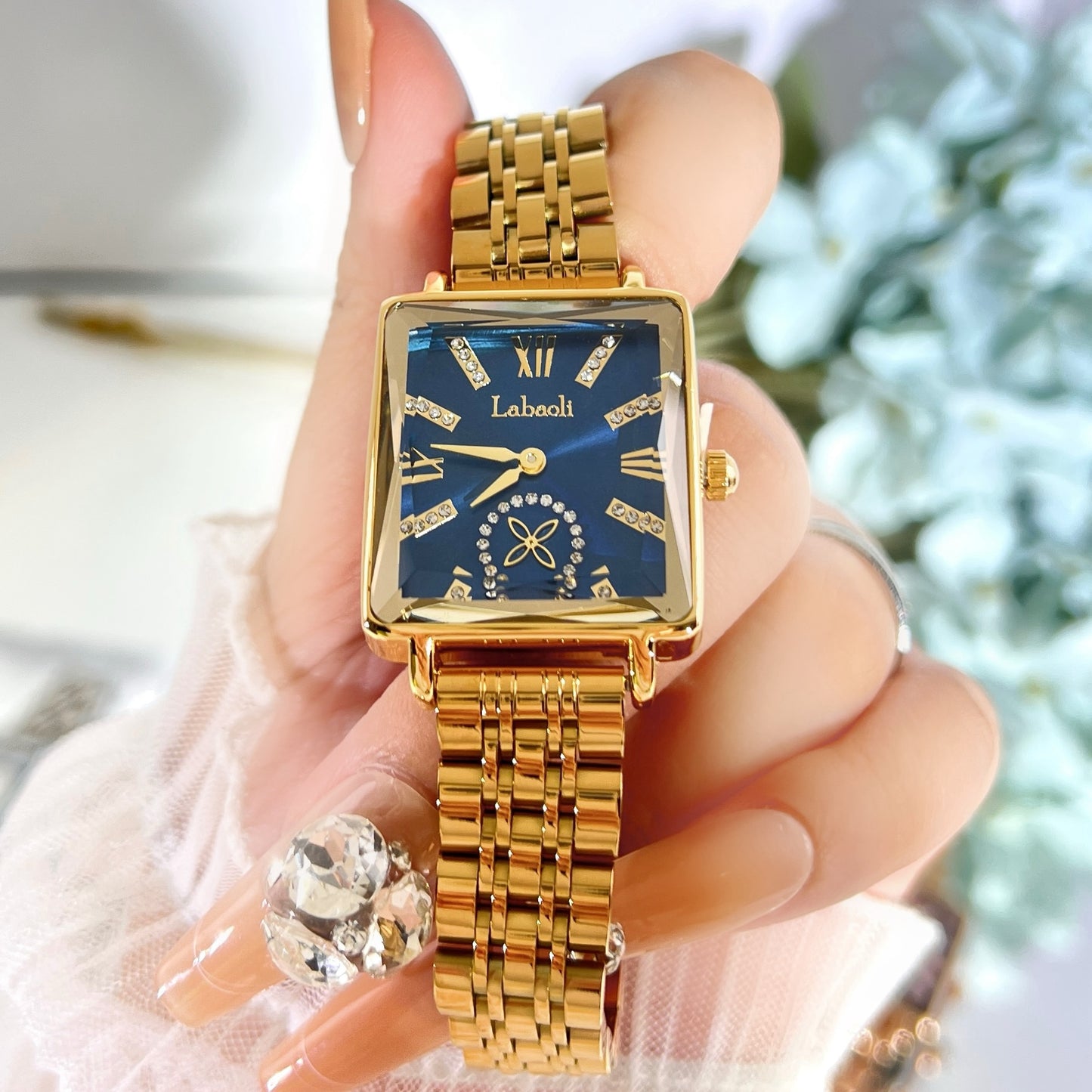 Quartz Wrist Watch LA716