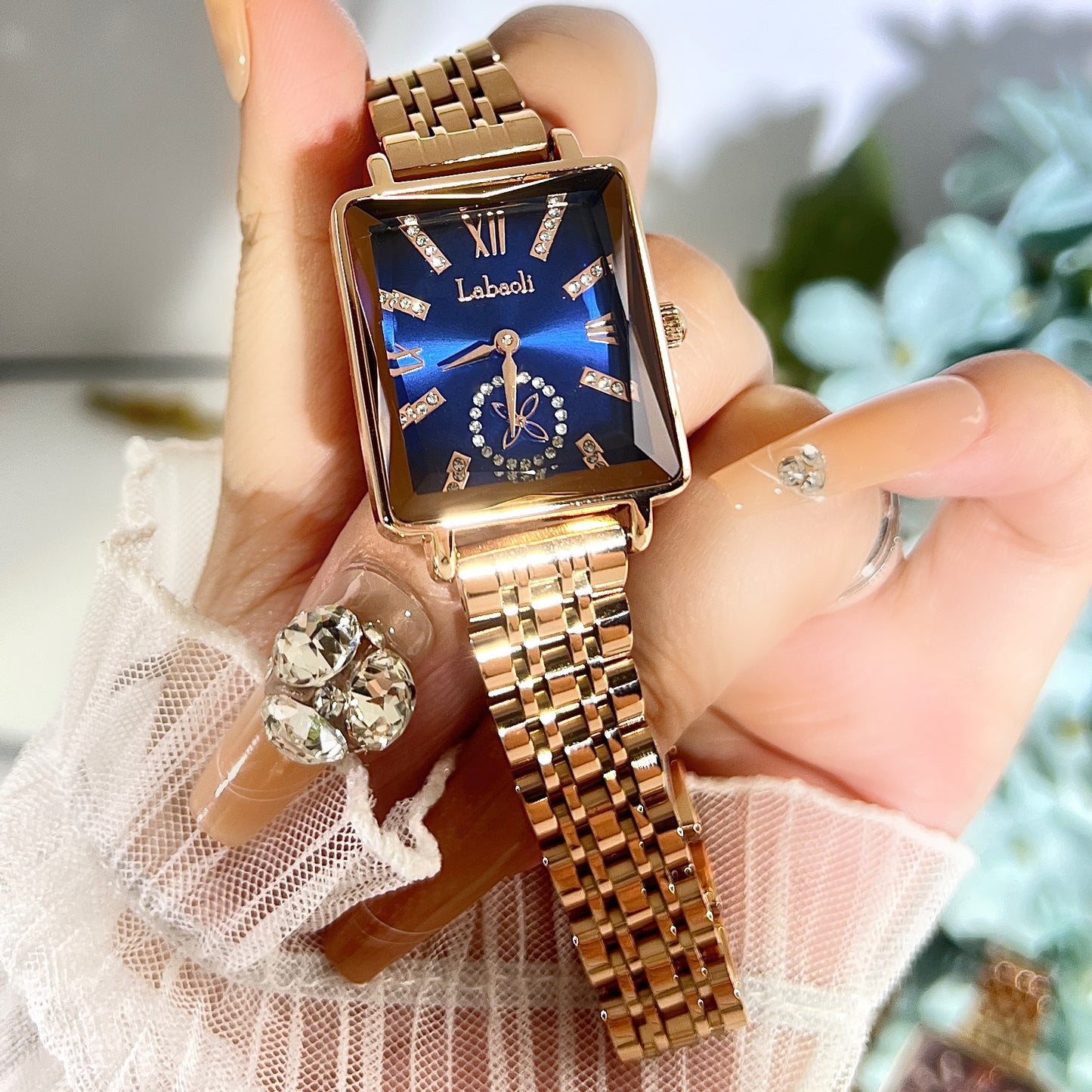 Quartz Wrist Watch LA716