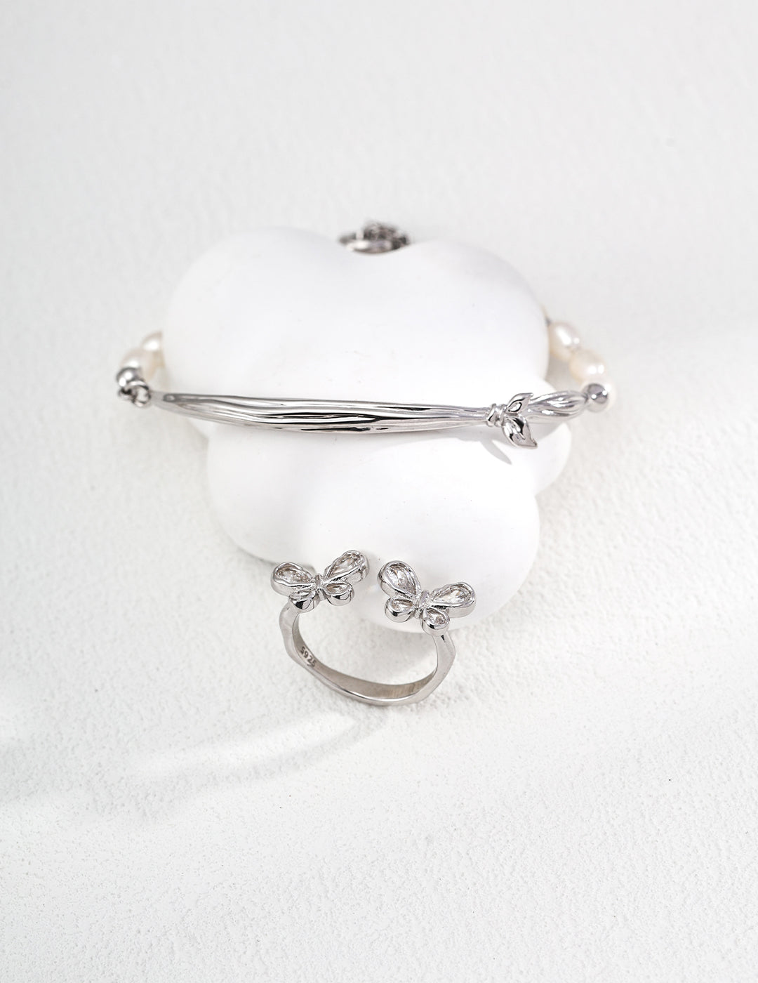 Pearl Bracelet 102525