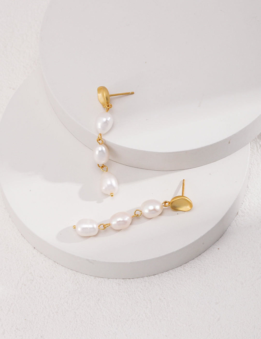 Pearl earrings E0641