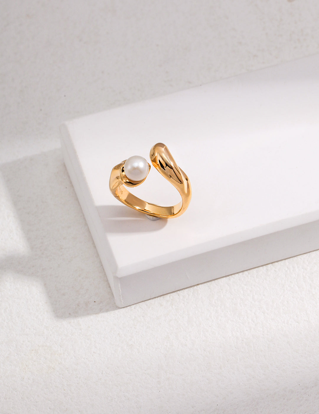 Pearl Ring J0139