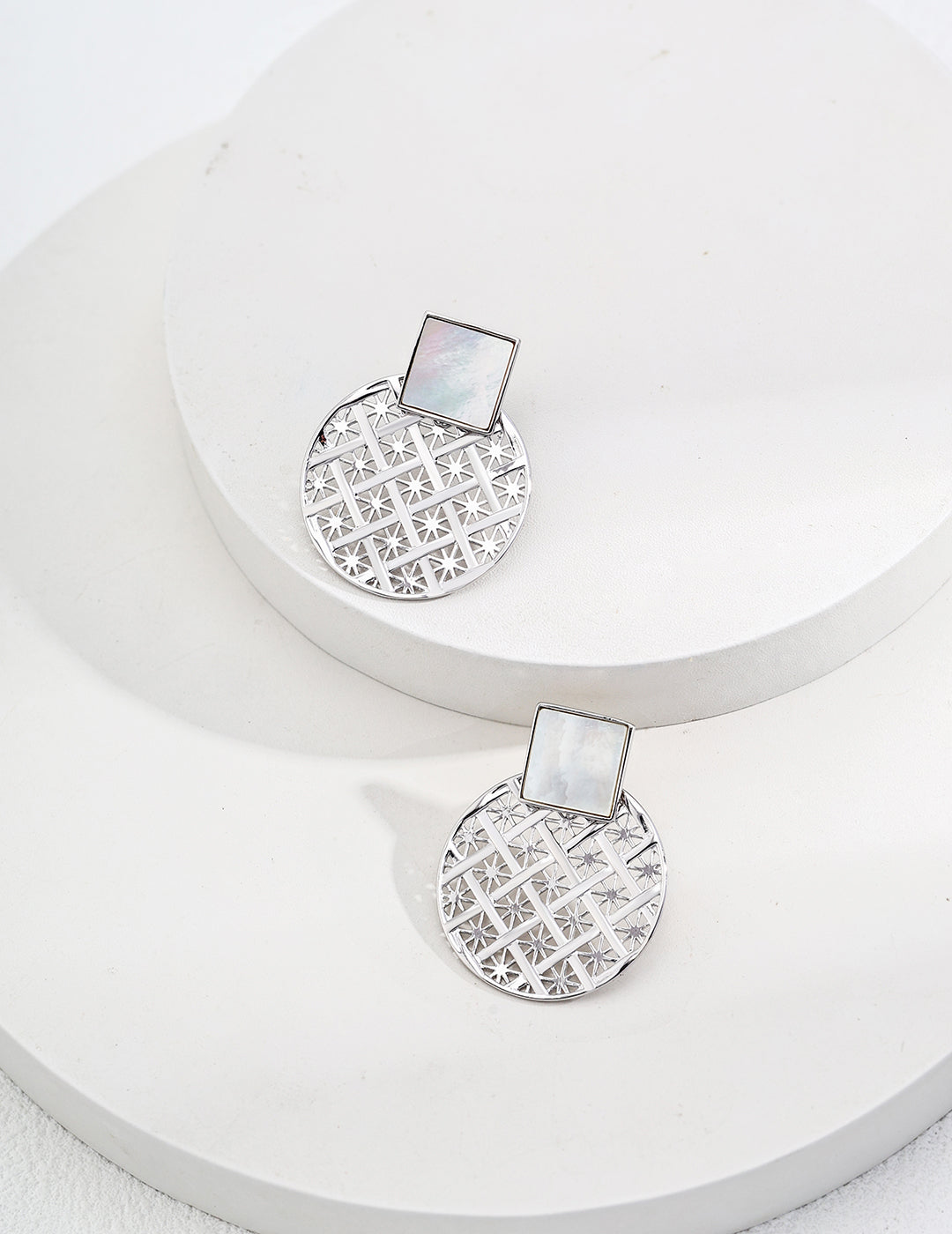 Vintage earrings E01197