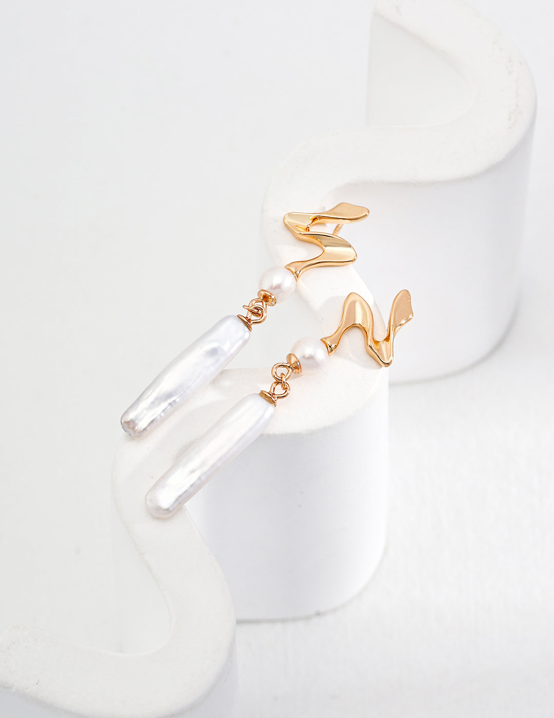 Pearl earrings E0941-2