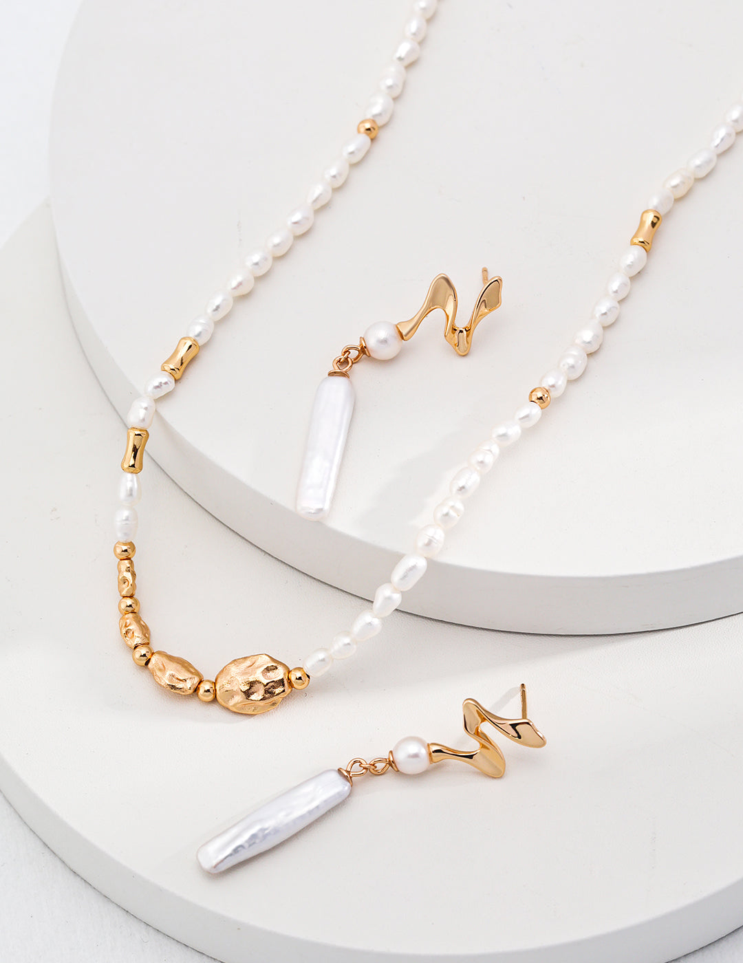 Pearl earrings E0941-2