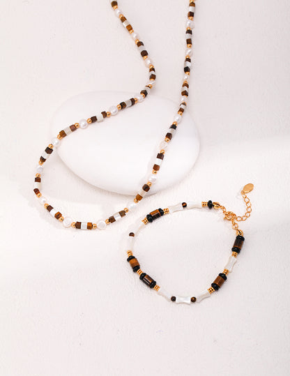 Floating light black shell necklace D0442