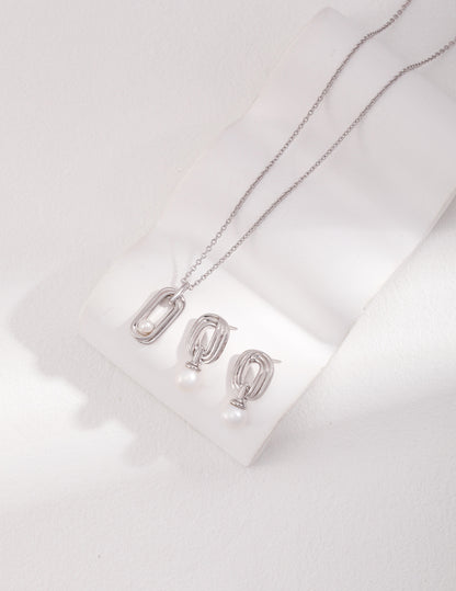 Mobius sterling silver necklace D0399