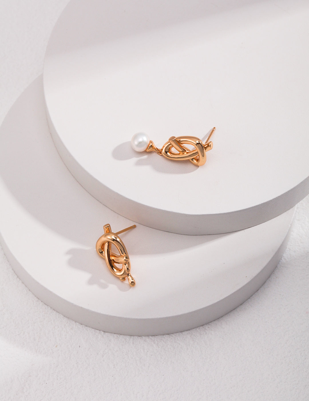 Pearl earrings E0980