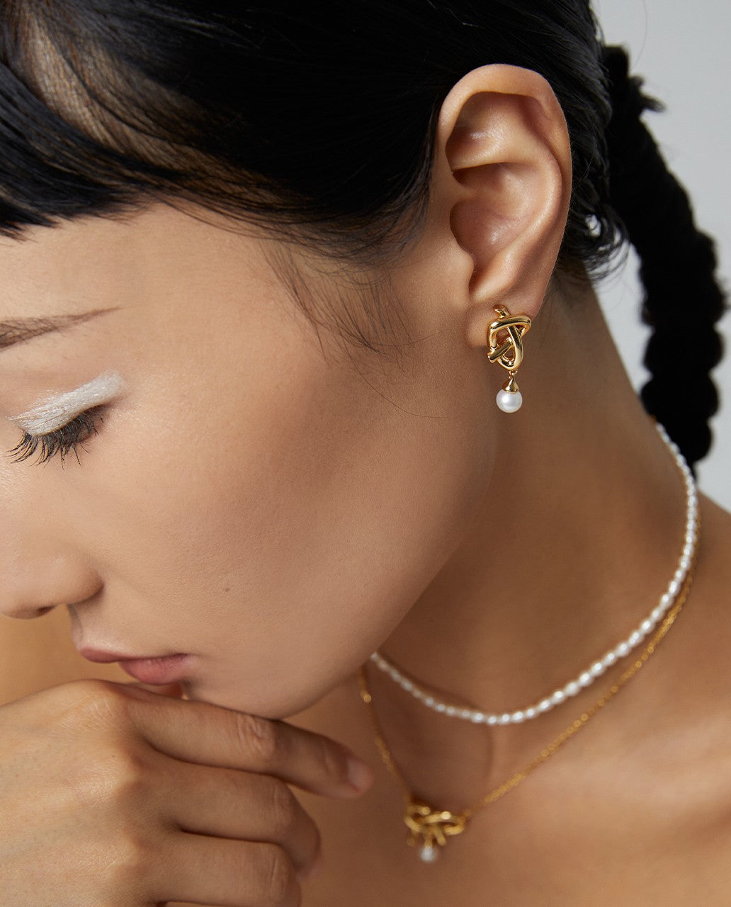 Pearl earrings E0980