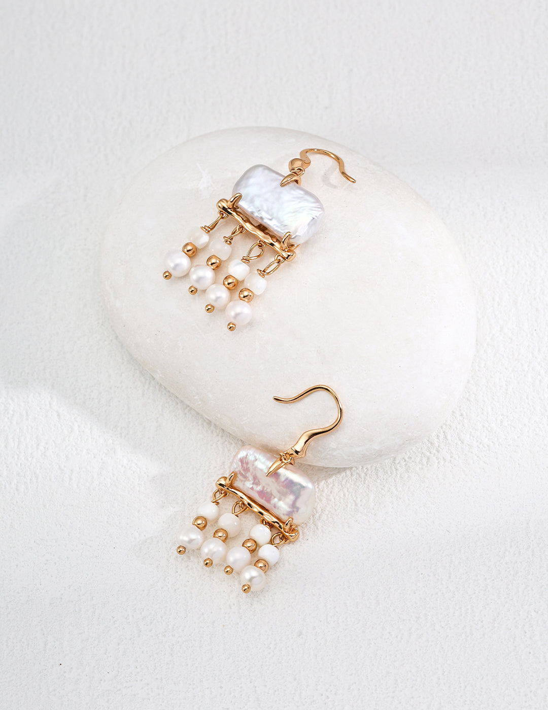Mother shell earrings E01246-2