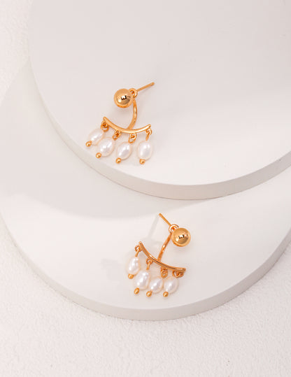 Pearl earrings E01052