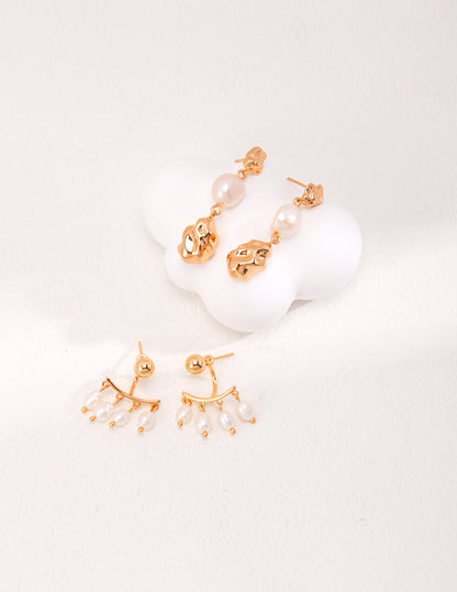 Pearl earrings E01052