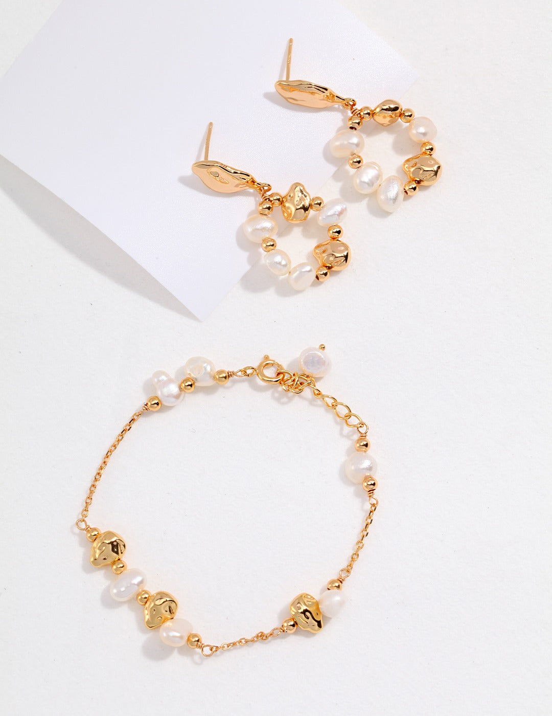 Pearl earrings YE0002