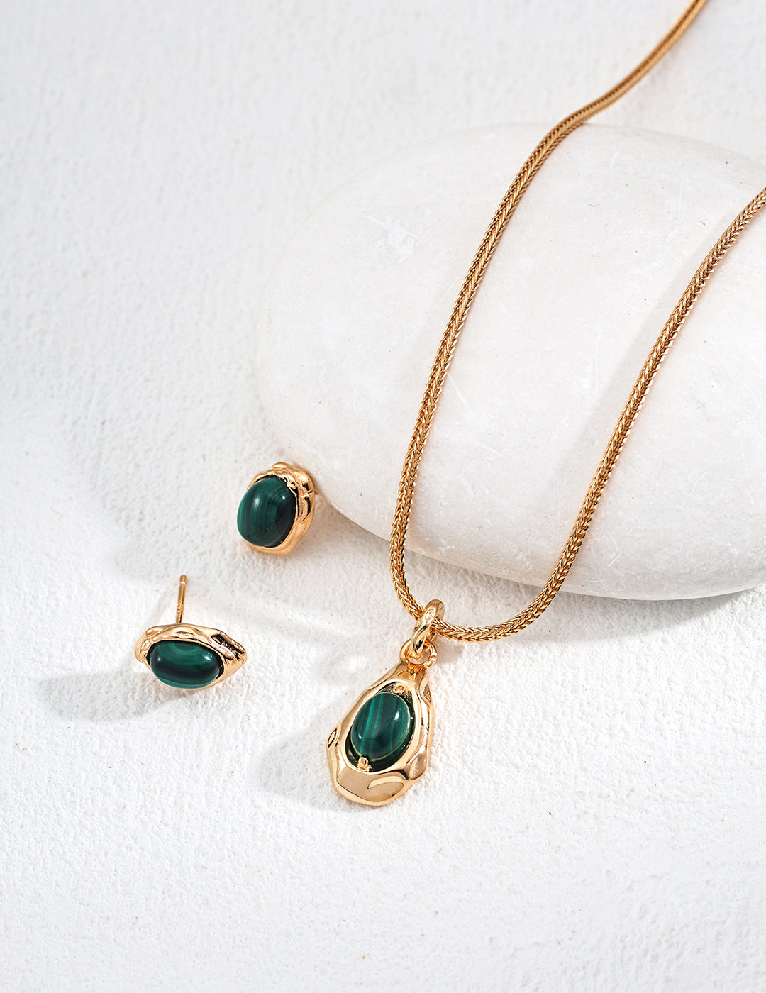 Pendant Necklace D0602