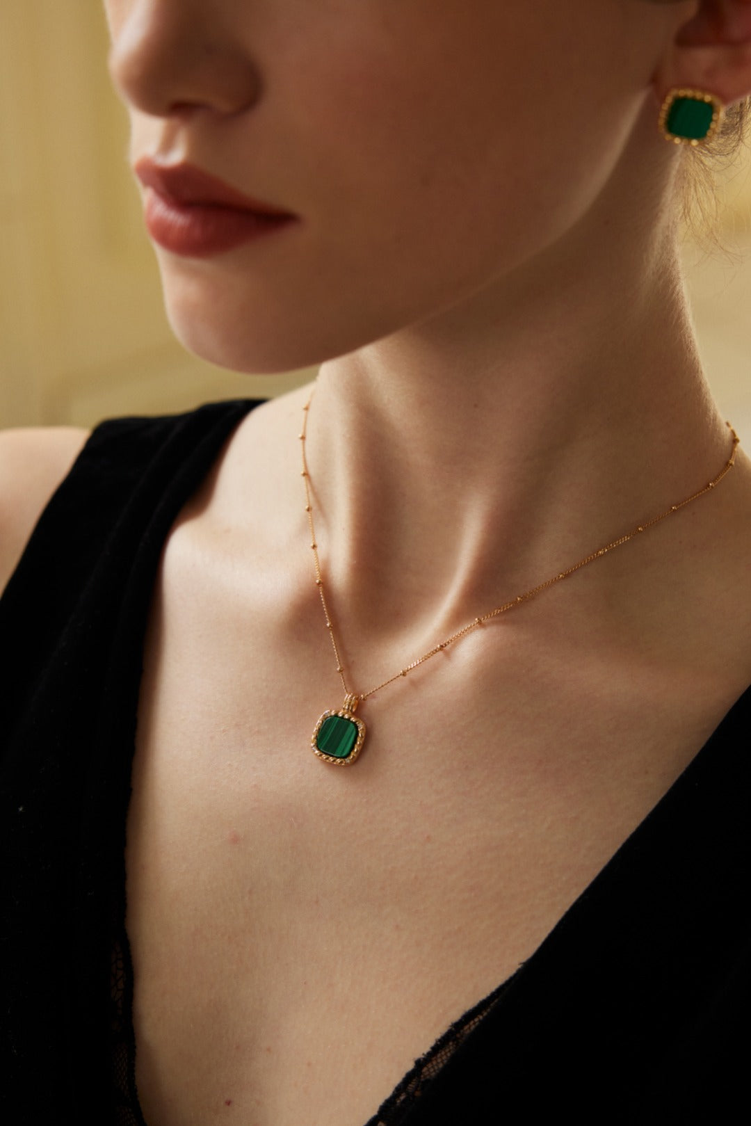 Malachite Necklace D0570-2