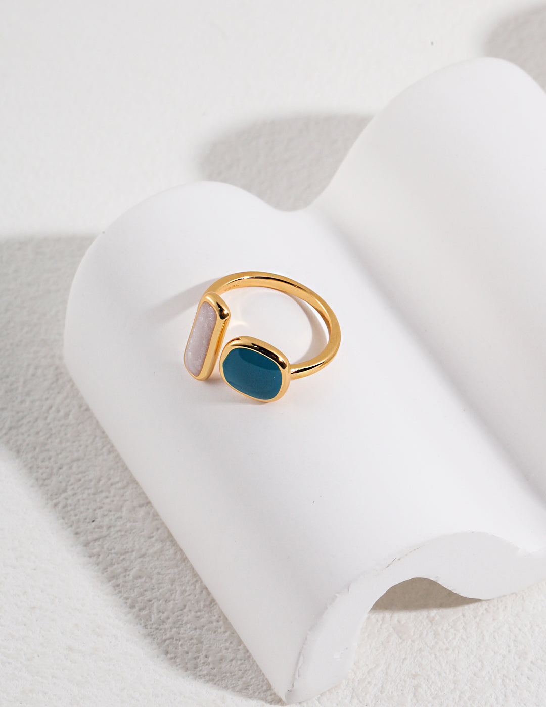 Fusion ring J0194