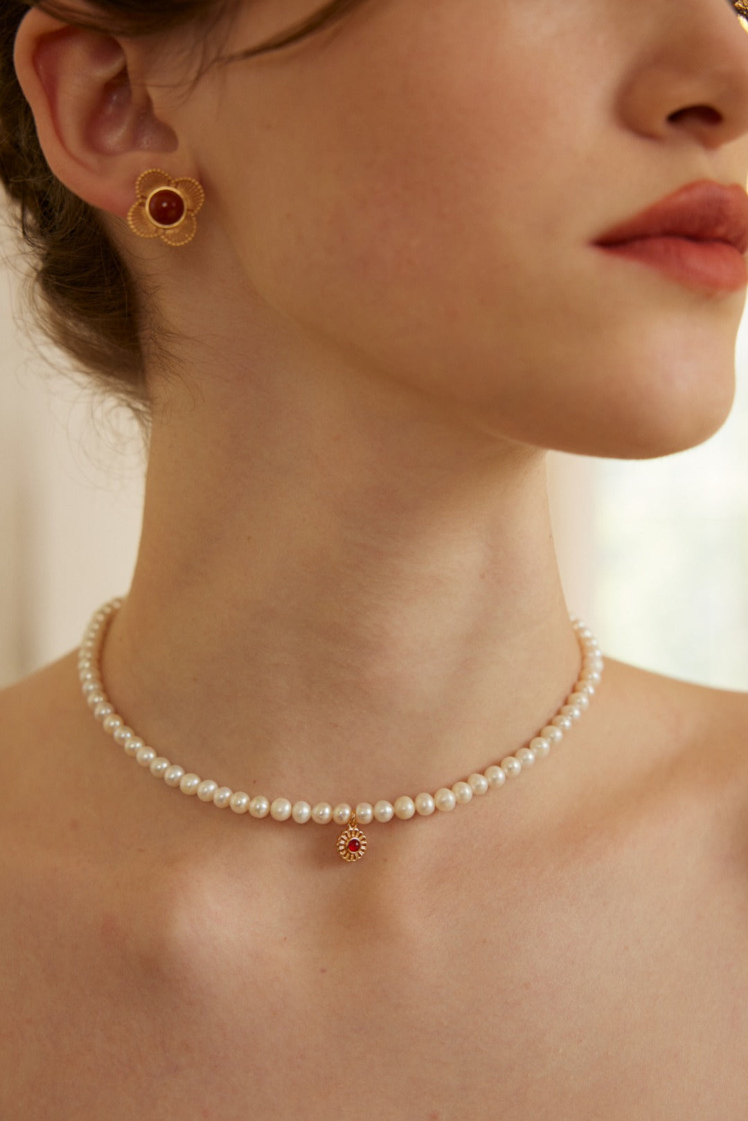 Moon Pearl Necklace D0589