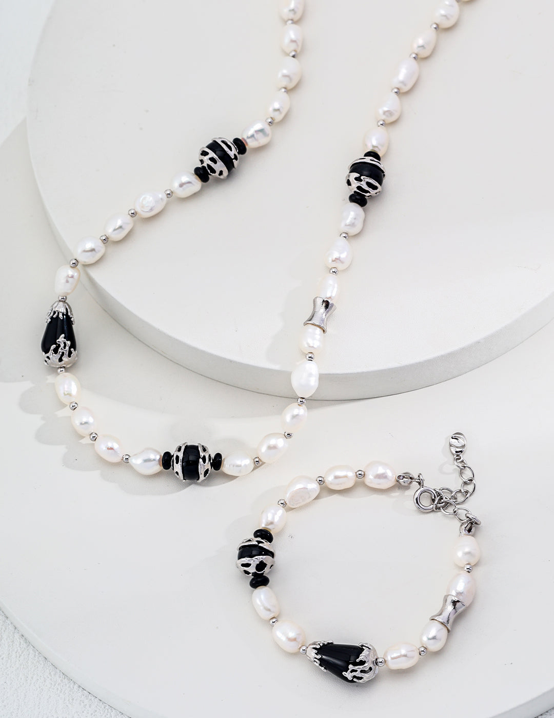 Black Onyx Necklace D0540